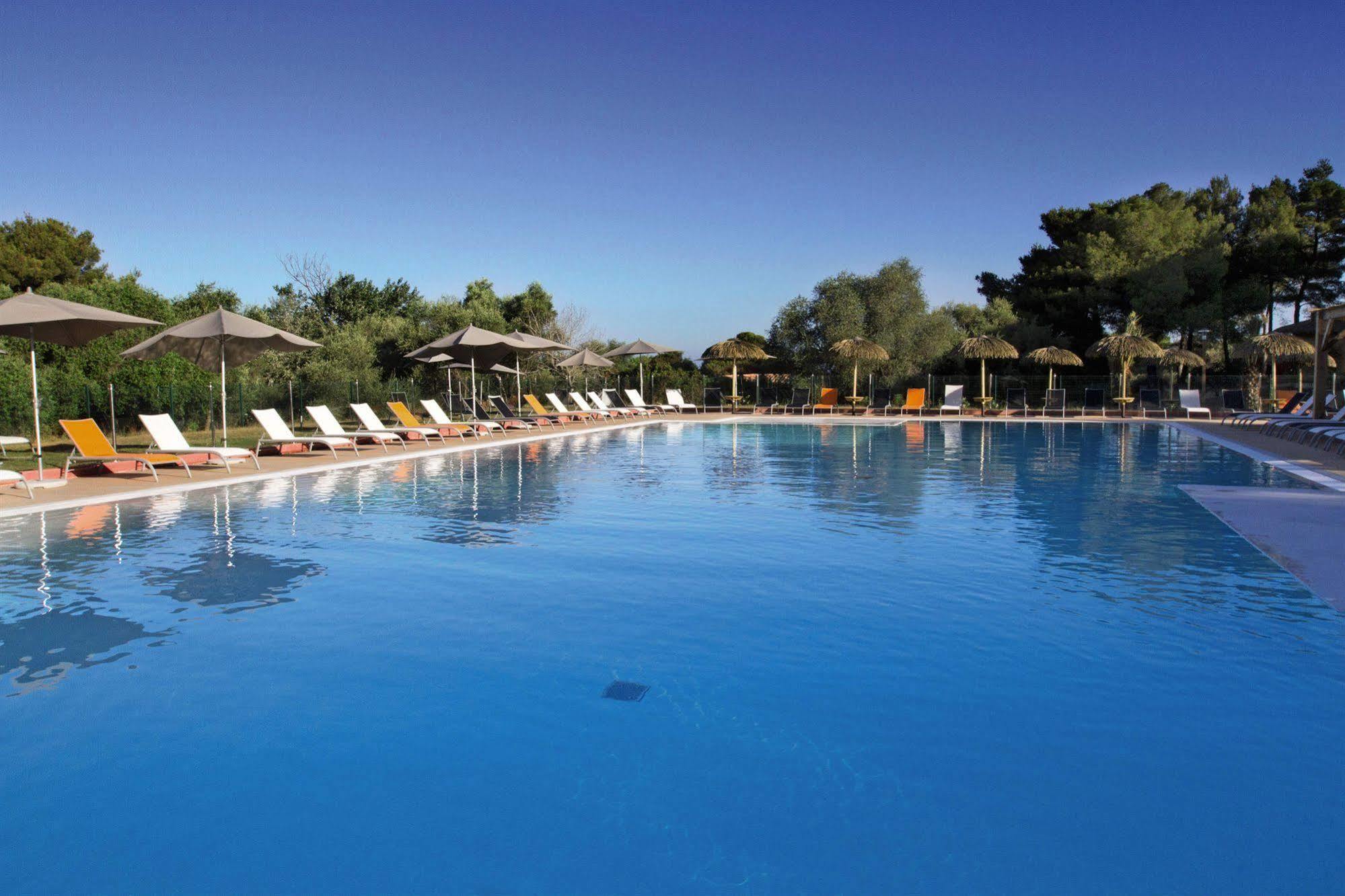 Belambra Clubs Residence Belgodere - Golfe De Lozari Exteriör bild